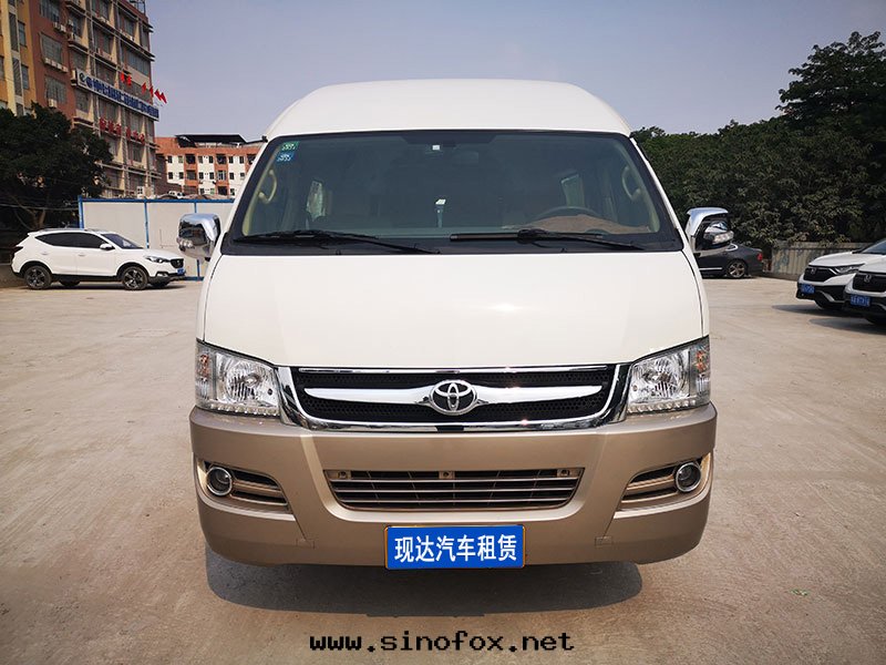 广州市(shì)區(qū)出(chū)租十(shí)八(bā)人(rén)座小巴車带(dài)司機(jī)包(bāo)天(tiān)随駕接送機(jī)场(chǎng)（18座）_广州租車包(bāo)車用車 首選广州現(xiàn)达(dá)汽車租賃公(gōng)司