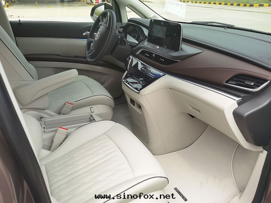 广州租新(xīn)款七(qī)座别克(kè)gl8商務(wù)車隊652T带(dài)司機(jī)年(nián)租自(zì)駕租賃出(chū)租包(bāo)車（7座）_广州租車包(bāo)車用車 首選广州現(xiàn)达(dá)汽車租賃公(gōng)司