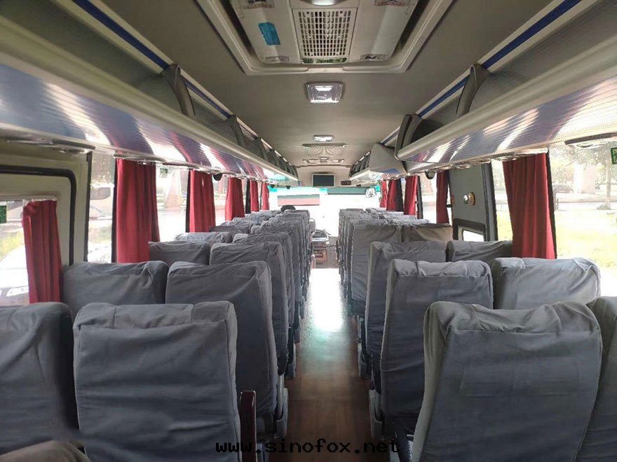 广州天(tiān)河(hé)區(qū)带(dài)司機(jī)出(chū)租大(dà)巴車（53座）_广州租車包(bāo)車用車 首選广州現(xiàn)达(dá)租車公(gōng)司