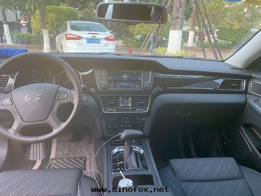 广州租車公(gōng)司出(chū)租優惠便宜的(de)紅(hóng)旗(qí)H7轎車自(zì)駕租賃一(yī)天(tiān)多(duō)少(shǎo)錢(qián)_广州租車包(bāo)車用車 首選广州現(xiàn)达(dá)汽車租憑公(gōng)司