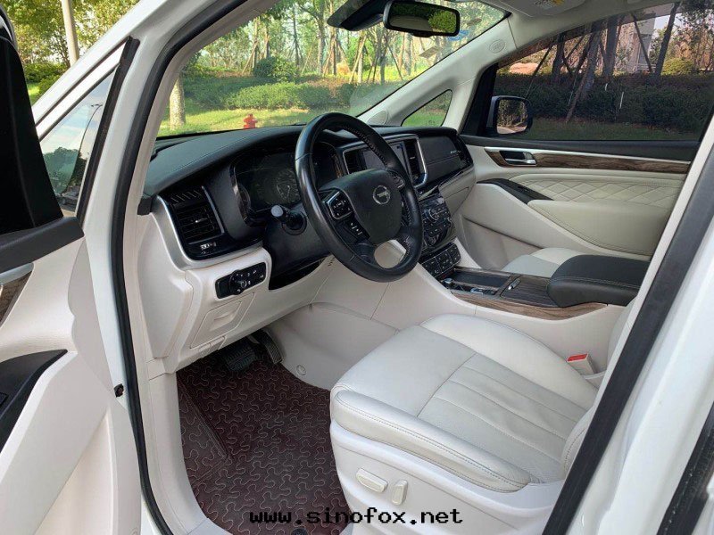 广州租賃出(chū)租广汽傳祺GM8商務(wù)包(bāo)車,带(dài)司機(jī)包(bāo)一(yī)台(tái)七(qī)座商務(wù)車一(yī)天(tiān)要多(duō)少(shǎo)錢(qián)?_广州租車包(bāo)車用車 首選广州現(xiàn)达(dá)租車公(gōng)司