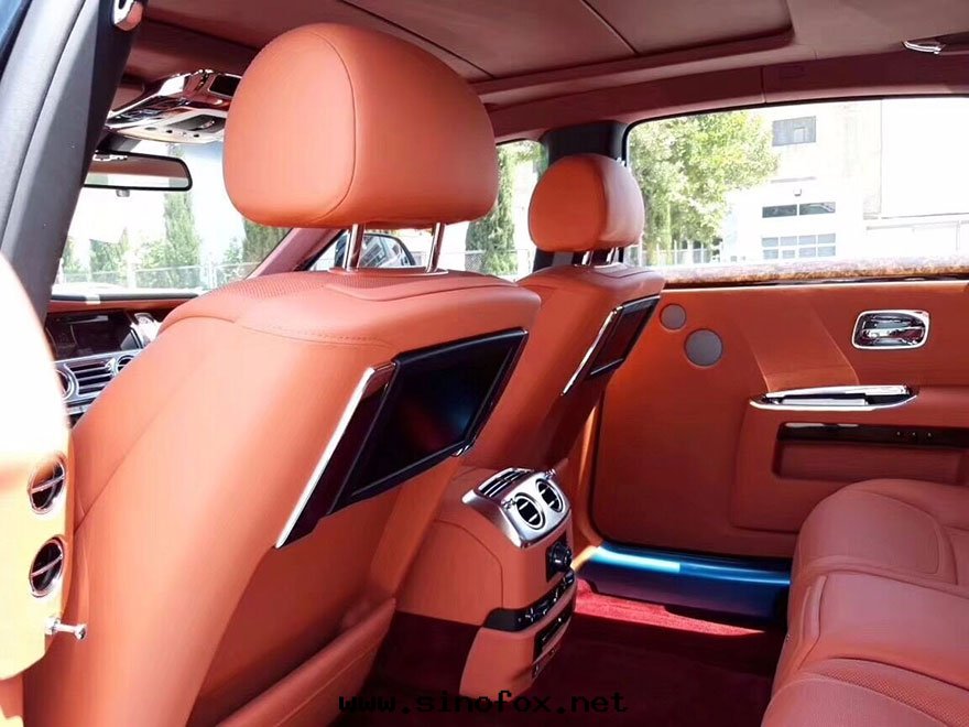 广州哪里(lǐ)有(yǒu)豪華高(gāo)端勞斯萊斯幻影古斯特(tè)高(gāo)檔頂級轎車出(chū)租一(yī)天(tiān)多(duō)少(shǎo)錢(qián)_广州租車包(bāo)車 首選广州現(xiàn)达(dá)汽車租賃公(gōng)司