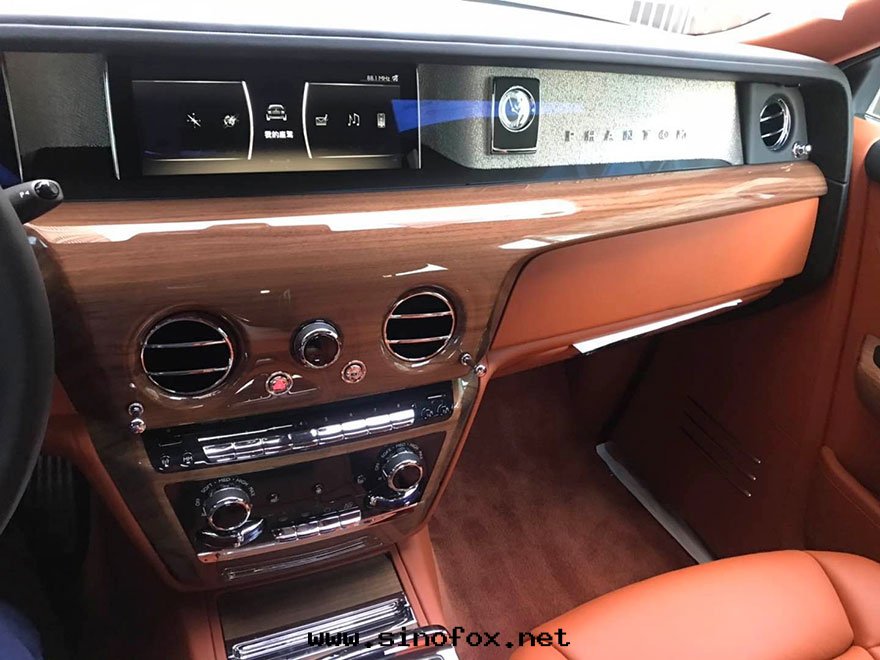 广州哪里(lǐ)有(yǒu)能(néng)租到(dào)豪華高(gāo)檔轎車勞斯萊斯幻影頂級古斯特(tè)高(gāo)端轎車出(chū)租_广州租車包(bāo)車用車 首選广州現(xiàn)达(dá)汽車租賃公(gōng)司