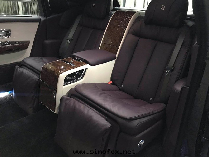 广州哪里(lǐ)有(yǒu)能(néng)租到(dào)豪華高(gāo)檔轎車勞斯萊斯幻影頂級古斯特(tè)高(gāo)端轎車出(chū)租_广州租車包(bāo)車用車 首選广州現(xiàn)达(dá)汽車租賃公(gōng)司