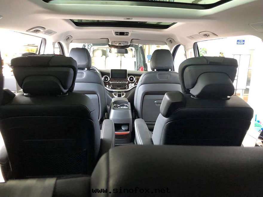 广州市(shì)租車公(gōng)司出(chū)租奔驰V260L七(qī)座豪華高(gāo)端商務(wù)車带(dài)司機(jī)租賃包(bāo)車（7座）_广州租車包(bāo)車用車 首選广州現(xiàn)达(dá)租車公(gōng)司