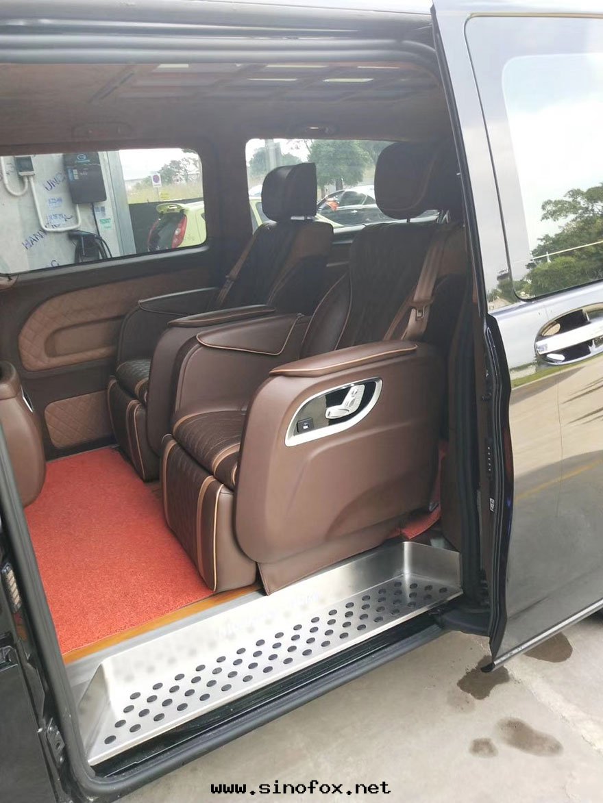 广州市(shì)接待租7座奔驰威霆豪華商務(wù)包(bāo)車出(chū)租一(yī)輛9座商務(wù)車一(yī)天(tiān)多(duō)少(shǎo)錢(qián)_广州租車包(bāo)車用車 首選广州現(xiàn)达(dá)租車公(gōng)司