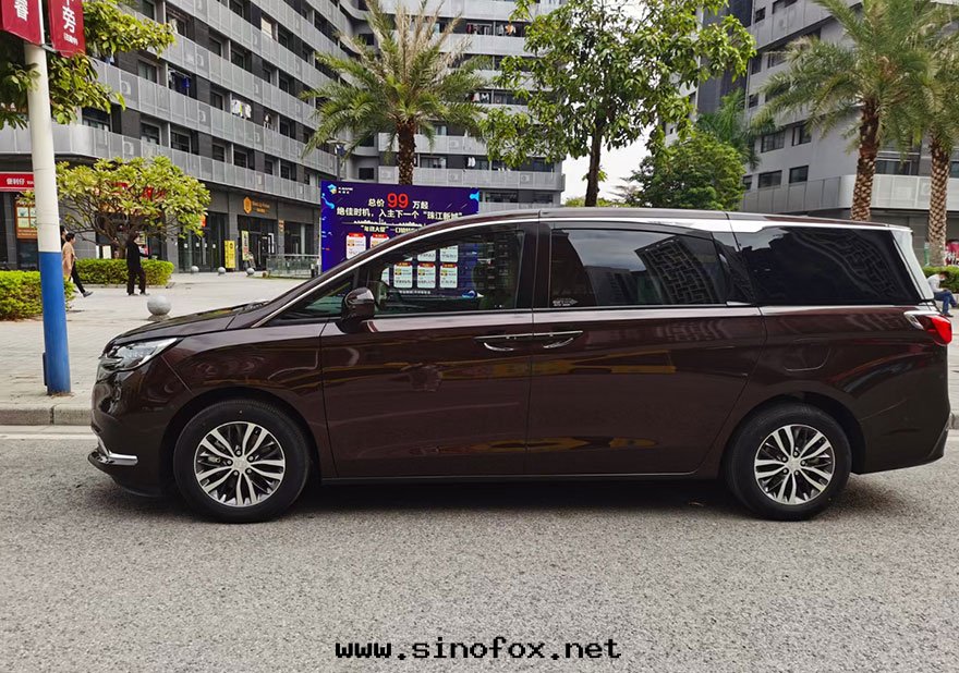 广州租車带(dài)司機(jī)租賃出(chū)租新(xīn)款别克(kè)GL8商務(wù)車653T自(zì)駕包(bāo)天(tiān)（7座）_广州租車包(bāo)車用車 首選广州現(xiàn)达(dá)租車公(gōng)司