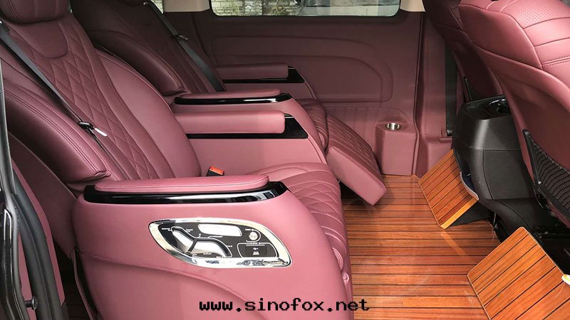 广州市(shì)带(dài)司機(jī)出(chū)租奔驰豪華七(qī)座商務(wù)車租賃（7座）_广州租車包(bāo)車用車 首選广州現(xiàn)达(dá)租車公(gōng)司