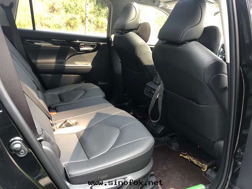 广東(dōng)广州市(shì)配带(dài)司機(jī)自(zì)駕出(chū)租5座7人(rén)座新(xīn)款漢蘭达(dá)SUV四(sì)驅越野商務(wù)車年(nián)租月租多(duō)少(shǎo)费用_广州租車包(bāo)車用車 首選广州現(xiàn)达(dá)汽車租賃公(gōng)司