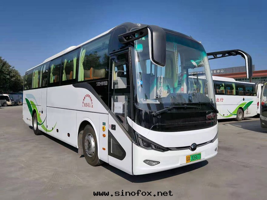 广東(dōng)省(shěng)广州市(shì)區(qū)企業团體(tǐ)旅遊配带(dài)司機(jī)出(chū)租40-45-48人(rén)座大(dà)巴客車接送_广州租車包(bāo)車用車 首選广州現(xiàn)达(dá)汽車租賃公(gōng)司