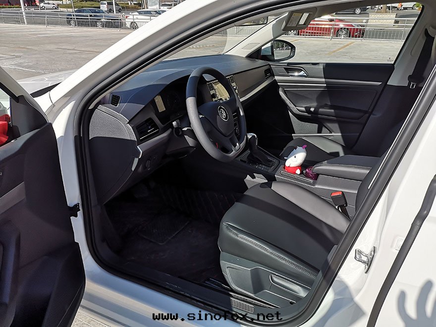 广州租最(zuì)便宜經(jīng)濟的(de)轎車租賃公(gōng)司出(chū)租大(dà)衆朗逸轎車_广州租車包(bāo)車用車 首選广州現(xiàn)达(dá)租車公(gōng)司