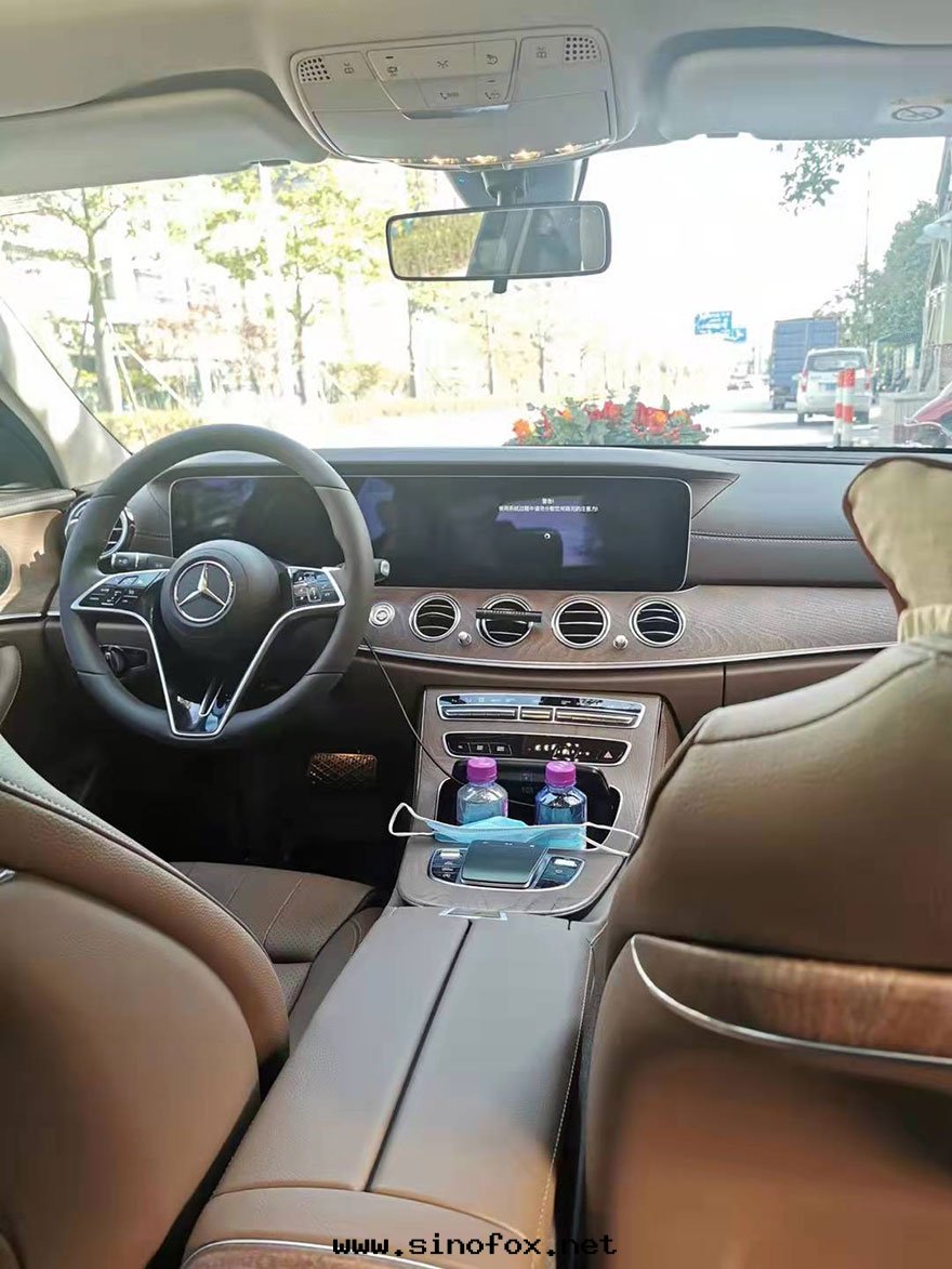 广州結婚哪里(lǐ)有(yǒu)带(dài)司機(jī)租邁巴赫奔驰E260L/S450L轎車花(huā)車婚慶車隊包(bāo)天(tiān)出(chū)租_广州租車包(bāo)車 首選广州現(xiàn)达(dá)汽車租賃公(gōng)司