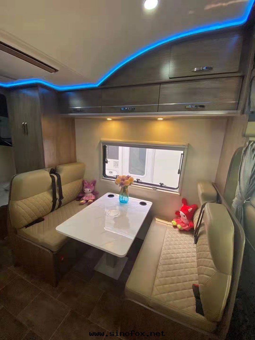 广東(dōng)省(shěng)广州市(shì)哪里(lǐ)有(yǒu)配带(dài)司機(jī)随駕自(zì)駕依維柯房(fáng)車出(chū)租一(yī)天(tiān)多(duō)少(shǎo)錢(qián)_广州租車遊玩包(bāo)車用車 首選广州現(xiàn)达(dá)汽車租賃公(gōng)司