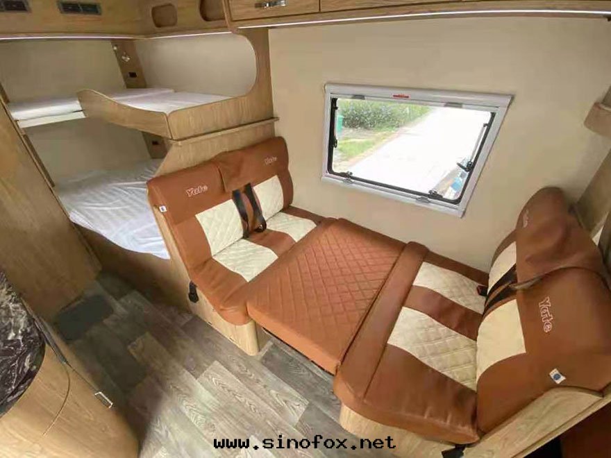 广東(dōng)省(shěng)广州市(shì)哪里(lǐ)有(yǒu)配带(dài)司機(jī)随駕自(zì)駕依維柯房(fáng)車出(chū)租一(yī)天(tiān)多(duō)少(shǎo)錢(qián)_广州租車遊玩包(bāo)車用車 首選广州現(xiàn)达(dá)汽車租賃公(gōng)司