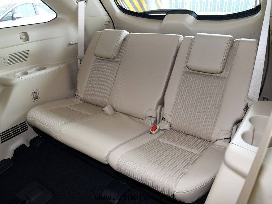 广州哪里(lǐ)有(yǒu)自(zì)駕出(chū)租5-7人(rén)座豐田(tián)漢蘭达(dá)越野商務(wù)車带(dài)司機(jī)长(cháng)期(qī)包(bāo)年(nián)價格_广州租車包(bāo)車用車 首選广州現(xiàn)达(dá)汽車租賃公(gōng)司