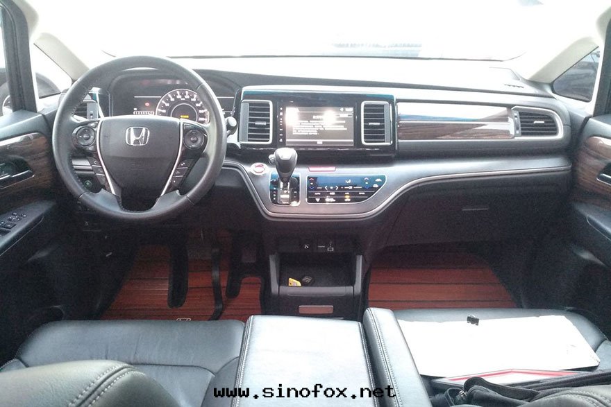 广州哪里(lǐ)有(yǒu)七(qī)座商務(wù)車出(chū)租,带(dài)司機(jī)租7座艾力紳MPV商務(wù)包(bāo)天(tiān)_广州租車包(bāo)車用車 首選广州現(xiàn)达(dá)租車公(gōng)司