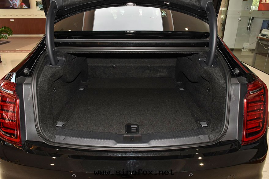 广州租車哪里(lǐ)有(yǒu)自(zì)駕随駕带(dài)司機(jī)出(chū)租紅(hóng)旗(qí)H9轎車租一(yī)天(tiān)多(duō)少(shǎo)錢(qián)_广州包(bāo)車用車 首選广州現(xiàn)达(dá)汽車租賃公(gōng)司