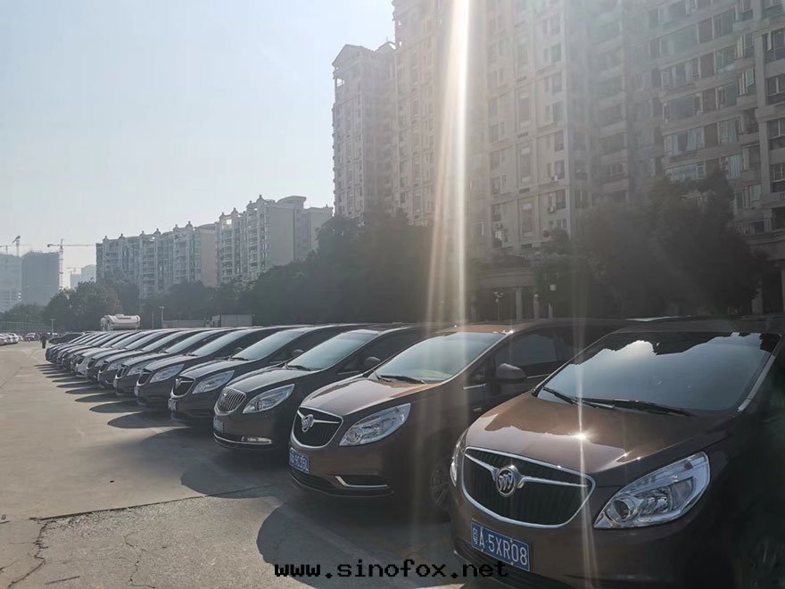广州带(dài)司機(jī)包(bāo)年(nián)租别克(kè)gl8商務(wù)租車車隊,广州商務(wù)活動(dòng)接待租7座商務(wù)車_广州租車包(bāo)車用車 首選广州現(xiàn)达(dá)租車公(gōng)司