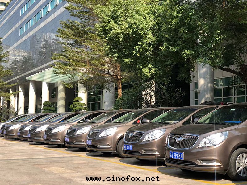 广州經(jīng)濟便宜出(chū)租經(jīng)典款7座别克(kè)GL8商務(wù)車租賃_广州租車包(bāo)車用車 首選广州現(xiàn)达(dá)租車公(gōng)司