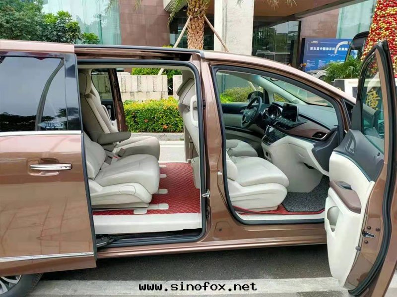 广州經(jīng)濟便宜出(chū)租經(jīng)典款7座别克(kè)GL8商務(wù)車租賃_广州租車包(bāo)車用車 首選广州現(xiàn)达(dá)租車公(gōng)司