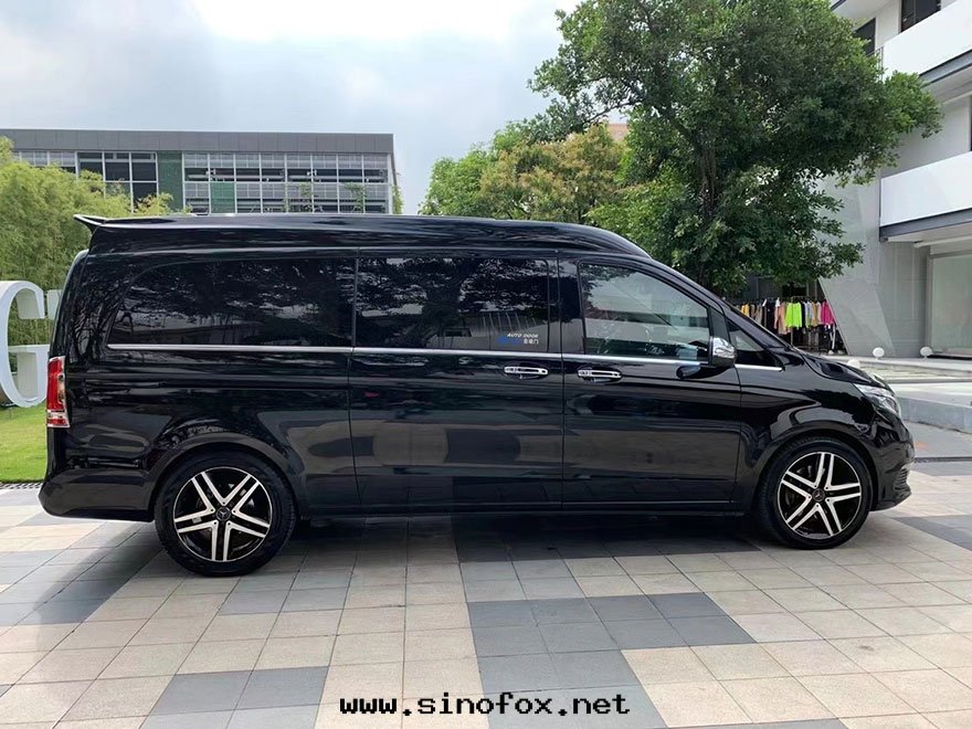 广州哪里(lǐ)有(yǒu)配带(dài)司機(jī)租用7座豪華高(gāo)端奔驰V260L商務(wù)車活動(dòng)接待出(chū)租自(zì)駕_广州租車包(bāo)車 首選广州現(xiàn)达(dá)汽車租賃公(gōng)司