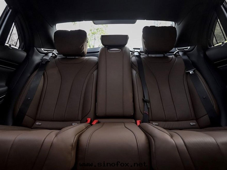 广州带(dài)司機(jī)租賃奔驰S系(xì)S450LS350L高(gāo)端轎車出(chū)租包(bāo)車_广州租車包(bāo)車用車 首選广州現(xiàn)达(dá)租車公(gōng)司