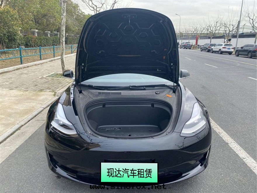 广州带(dài)司機(jī)出(chū)租純電(diàn)動(dòng)車特(tè)斯拉Model 3,广州哪里(lǐ)有(yǒu)毛(máo)豆MODEL Y自(zì)駕包(bāo)天(tiān)_广州租車包(bāo)車用車 首選广州現(xiàn)达(dá)汽車租賃公(gōng)司