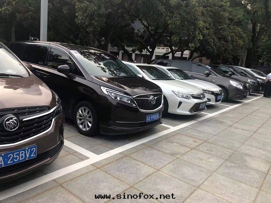 《中(zhōng)國(guó)醫生(shēng)》广州首映禮路(lù)演活動(dòng)用車包(bāo)車,广州租别克(kè)GL8商務(wù)車隊_广州租車包(bāo)車 首選广州現(xiàn)达(dá)租車公(gōng)司