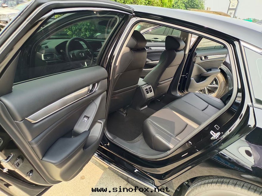 广州哪里(lǐ)有(yǒu)长(cháng)期(qī)出(chū)租自(zì)駕本(běn)田(tián)十(shí)代(dài)雅閣轎車带(dài)司機(jī)包(bāo)天(tiān)月租_首選广州現(xiàn)达(dá)商務(wù)車租賃公(gōng)司