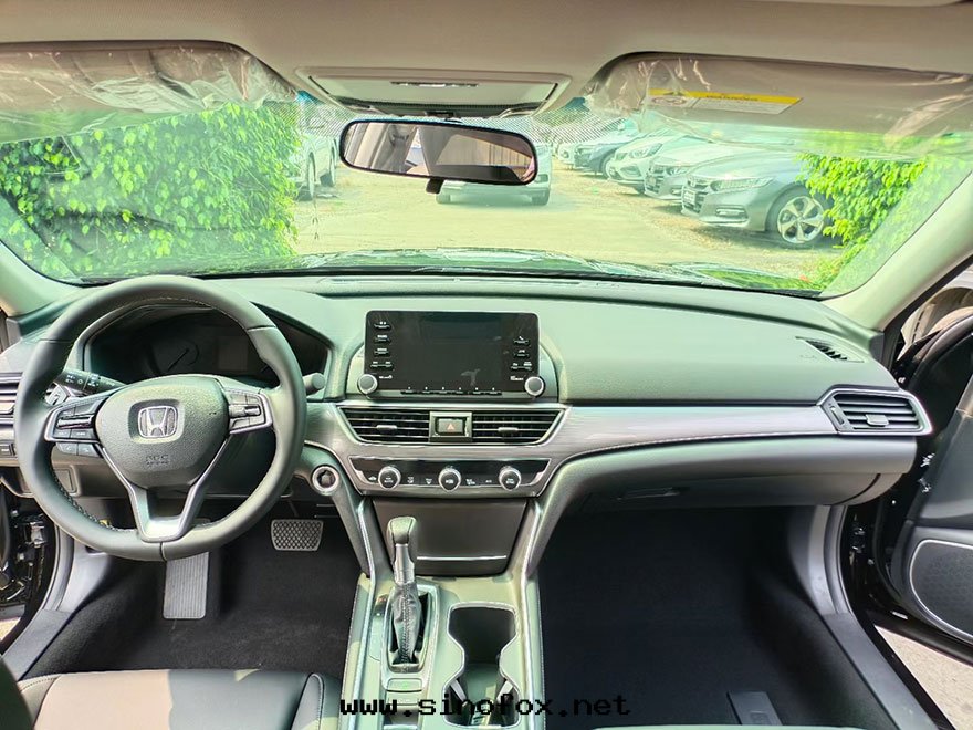 广州哪里(lǐ)有(yǒu)长(cháng)期(qī)出(chū)租自(zì)駕本(běn)田(tián)十(shí)代(dài)雅閣轎車带(dài)司機(jī)包(bāo)天(tiān)月租_首選广州現(xiàn)达(dá)商務(wù)車租賃公(gōng)司