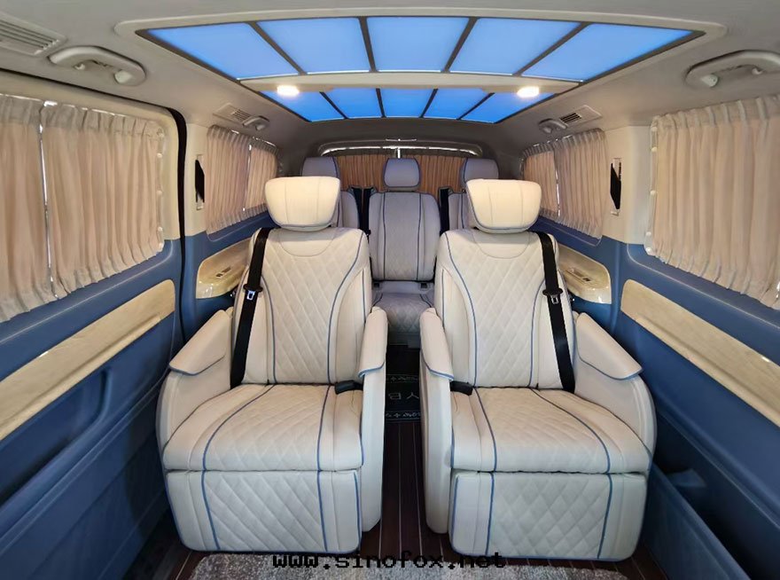 广東(dōng)广州市(shì)區(qū)活動(dòng)接待配带(dài)司機(jī)租高(gāo)檔奔驰威霆豪華7人(rén)座商務(wù)車隊24小时(shí)出(chū)租包(bāo)天(tiān)_广州汽車租賃 首選現(xiàn)达(dá)租車公(gōng)司平台(tái)