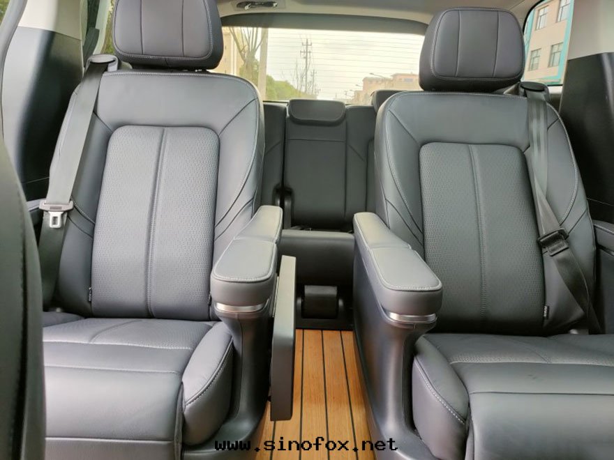 广州自(zì)駕带(dài)司機(jī)年(nián)租月租广汽傳祺M8七(qī)座商務(wù)車7座包(bāo)天(tiān)價格要多(duō)少(shǎo)錢(qián)?_广東(dōng)包(bāo)車用車 首選广州現(xiàn)达(dá)租車公(gōng)司