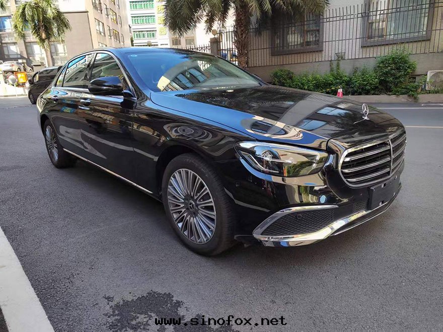 广州哪里(lǐ)有(yǒu)出(chū)租最(zuì)新(xīn)款奔驰E300LE260长(cháng)租自(zì)駕多(duō)少(shǎo)錢(qián)_广州租車包(bāo)車 首選广州現(xiàn)达(dá)汽車租賃公(gōng)司