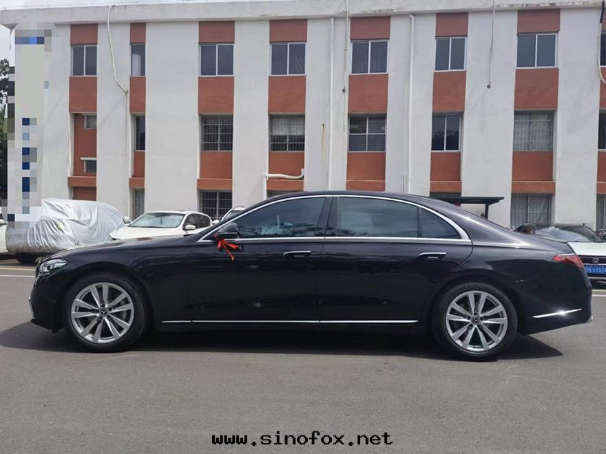 广州配带(dài)司機(jī)自(zì)駕出(chū)租2022新(xīn)款奔驰S400长(cháng)租一(yī)天(tiān)多(duō)少(shǎo)錢(qián)_广州租車包(bāo)年(nián) 首選广州現(xiàn)达(dá)汽車租賃公(gōng)司