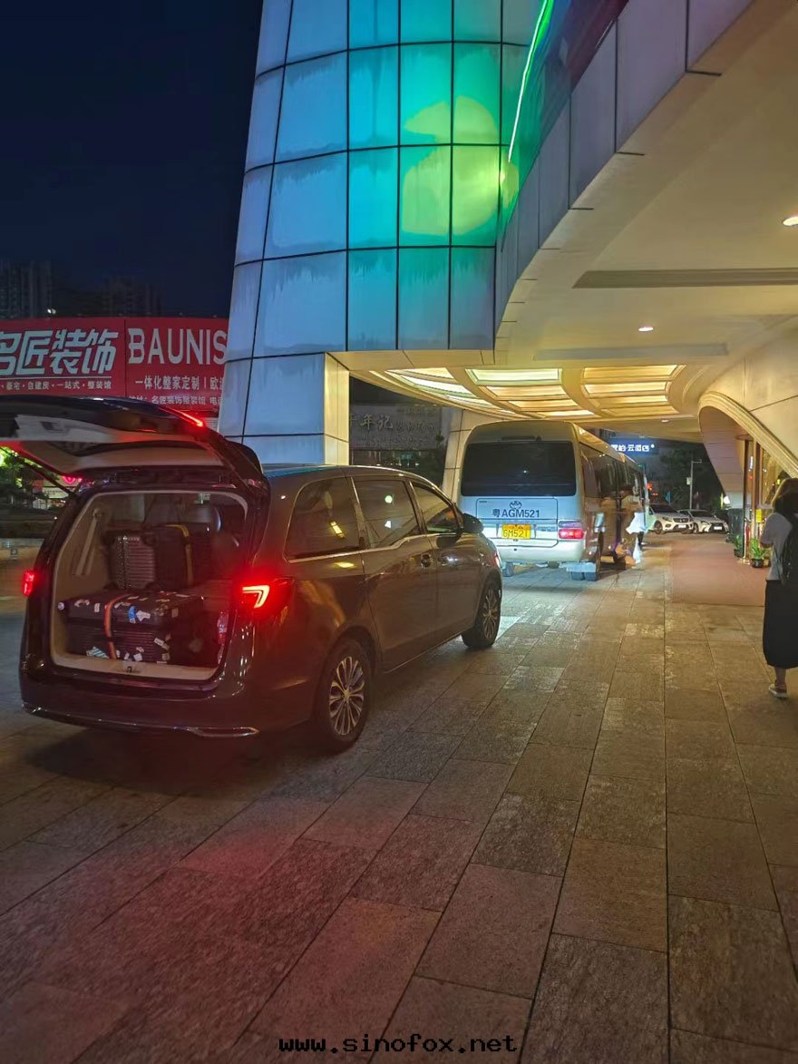 趙傳2023“人(rén)生(shēng)大(dà)夢”世界巡回(huí)演唱会(huì)-羅定(dìng)站_广東(dōng)广州明(míng)星(xīng)演唱会(huì)租車 首選广州現(xiàn)达(dá)汽車租賃公(gōng)司