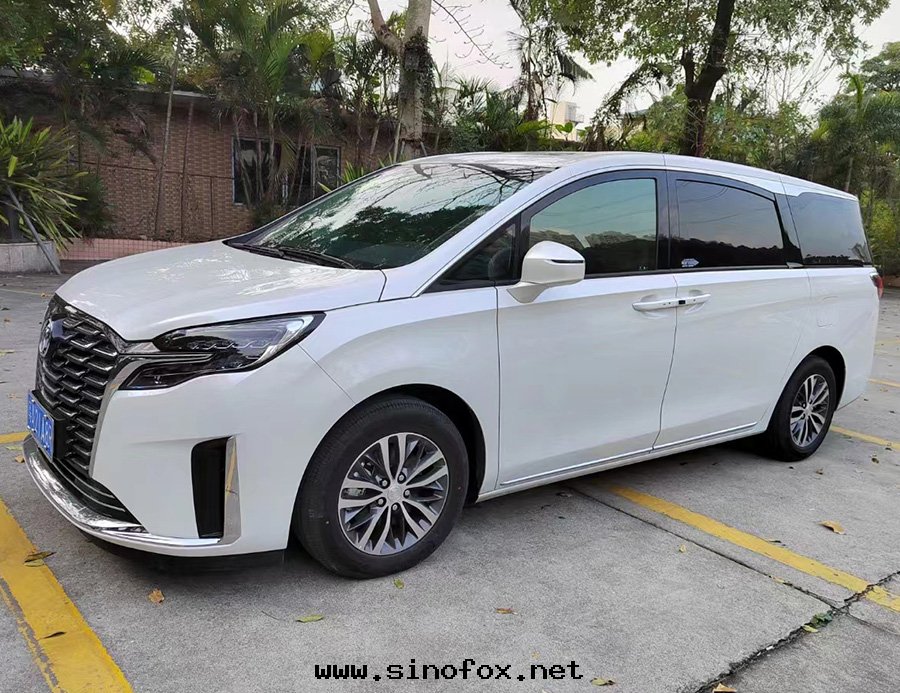 广州市(shì)配带(dài)司機(jī)上(shàng)下(xià)班(bān)租車最(zuì)新(xīn)款别克(kè)商務(wù)GL8陸尊(zūn)653T包(bāo)年(nián)长(cháng)租自(zì)駕_广州租車 首選广州現(xiàn)达(dá)汽車租賃公(gōng)司