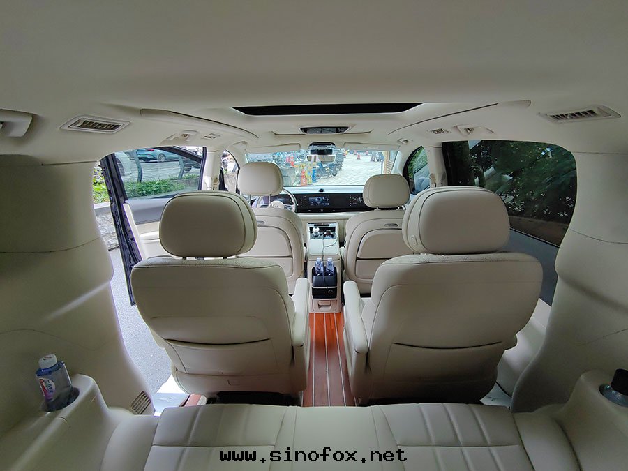 广州市(shì)哪里(lǐ)能(néng)有(yǒu)租到(dào)全(quán)新(xīn)岚图(tú)夢想(xiǎng)家(jiā)7人(rén)座新(xīn)能(néng)源商務(wù)車出(chū)租_广州租車包(bāo)車用車 首選广州現(xiàn)达(dá)汽車租賃公(gōng)司