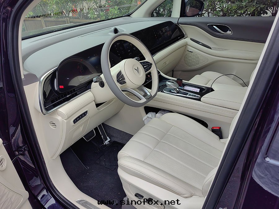 广州市(shì)哪里(lǐ)能(néng)有(yǒu)租到(dào)全(quán)新(xīn)岚图(tú)夢想(xiǎng)家(jiā)7人(rén)座新(xīn)能(néng)源商務(wù)車出(chū)租_广州租車包(bāo)車用車 首選广州現(xiàn)达(dá)汽車租賃公(gōng)司