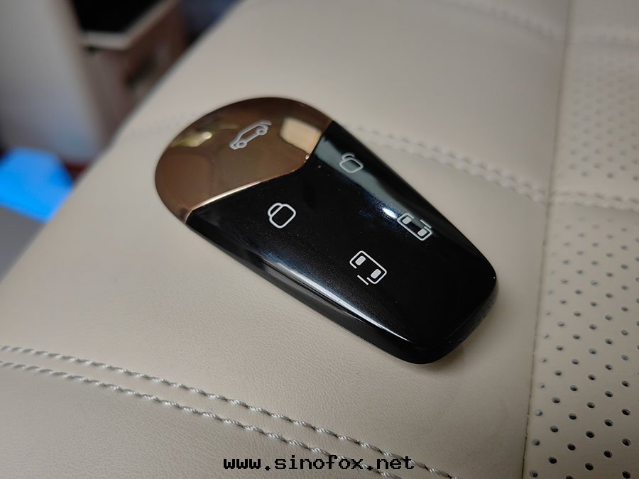 東(dōng)風(fēng)岚图(tú)新(xīn)能(néng)源商務(wù)汽車鑰匙_广州租車包(bāo)車用車 首選广州現(xiàn)达(dá)車輛租賃公(gōng)司