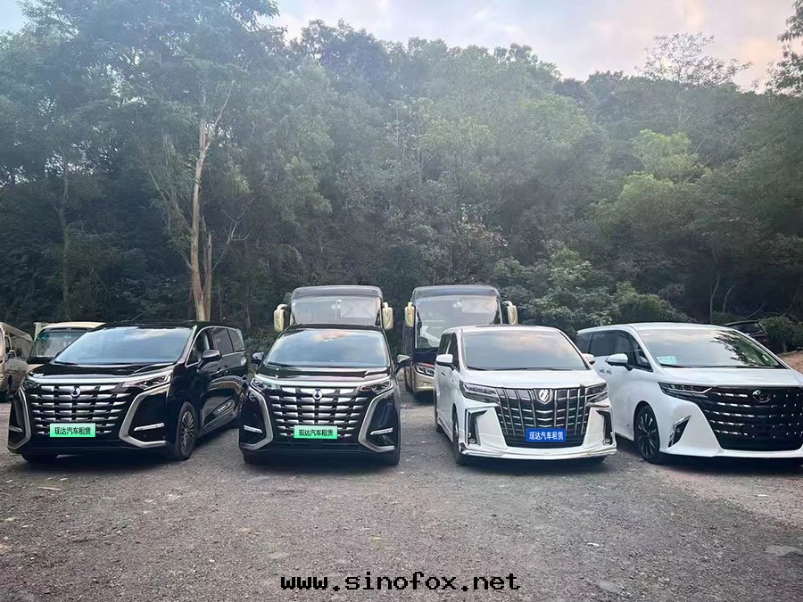 广州自(zì)駕长(cháng)期(qī)出(chū)租比亞迪騰勢D9新(xīn)能(néng)源7座商務(wù)車配带(dài)司機(jī)年(nián)租_广州包(bāo)車用車 首選广州現(xiàn)达(dá)汽車租賃公(gōng)司