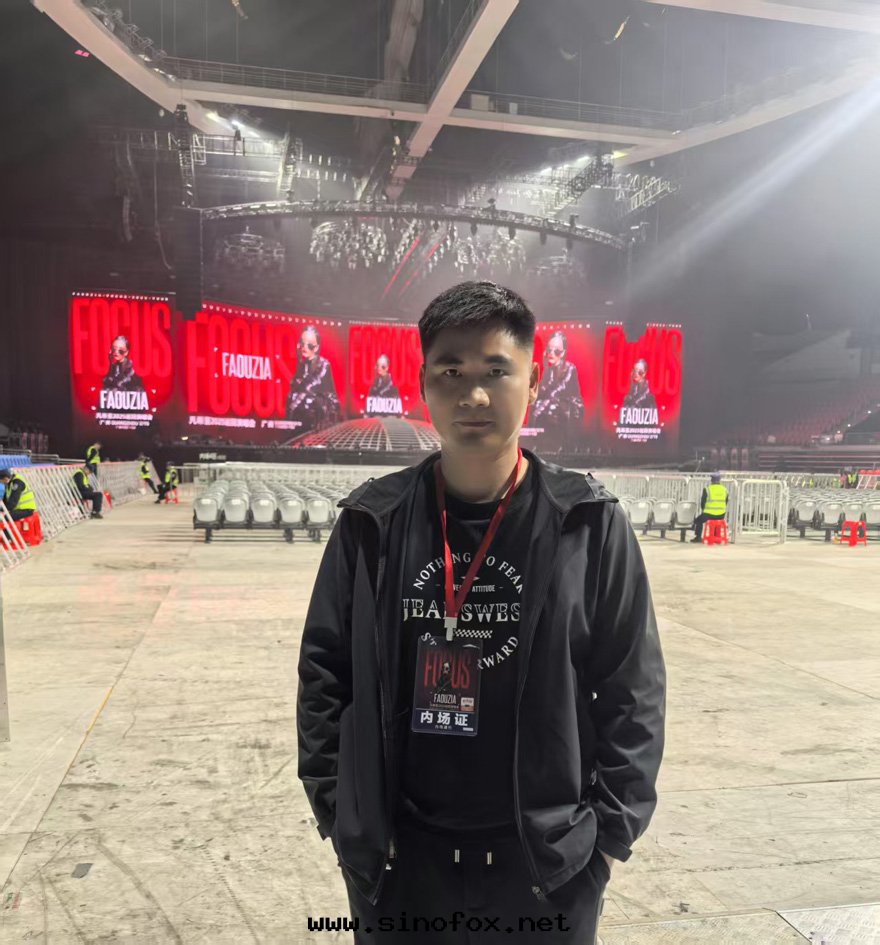 FAOUZIA凡希亞2025巡回(huí)演唱会(huì)广州站别克(kè)GL8阿爾法商務(wù)車出(chū)租带(dài)司機(jī)包(bāo)車出(chū)租_首選現(xiàn)达(dá)汽車租賃公(gōng)司