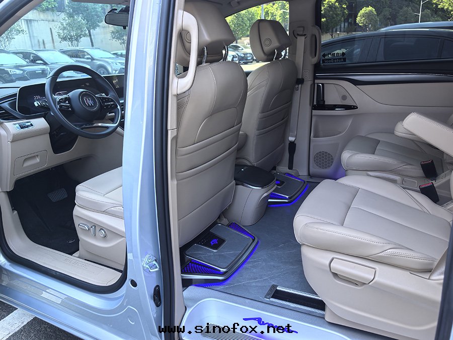 广州新(xīn)款7座别克(kè)GL8商務(wù)車自(zì)駕出(chū)租配带(dài)司機(jī)包(bāo)車费用_广州租車 首選广州現(xiàn)达(dá)汽車租賃公(gōng)司