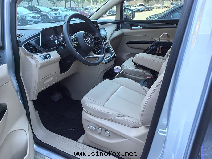 广州新(xīn)款7座别克(kè)GL8商務(wù)車自(zì)駕出(chū)租配带(dài)司機(jī)包(bāo)車费用_广州租車 首選广州現(xiàn)达(dá)汽車租賃公(gōng)司